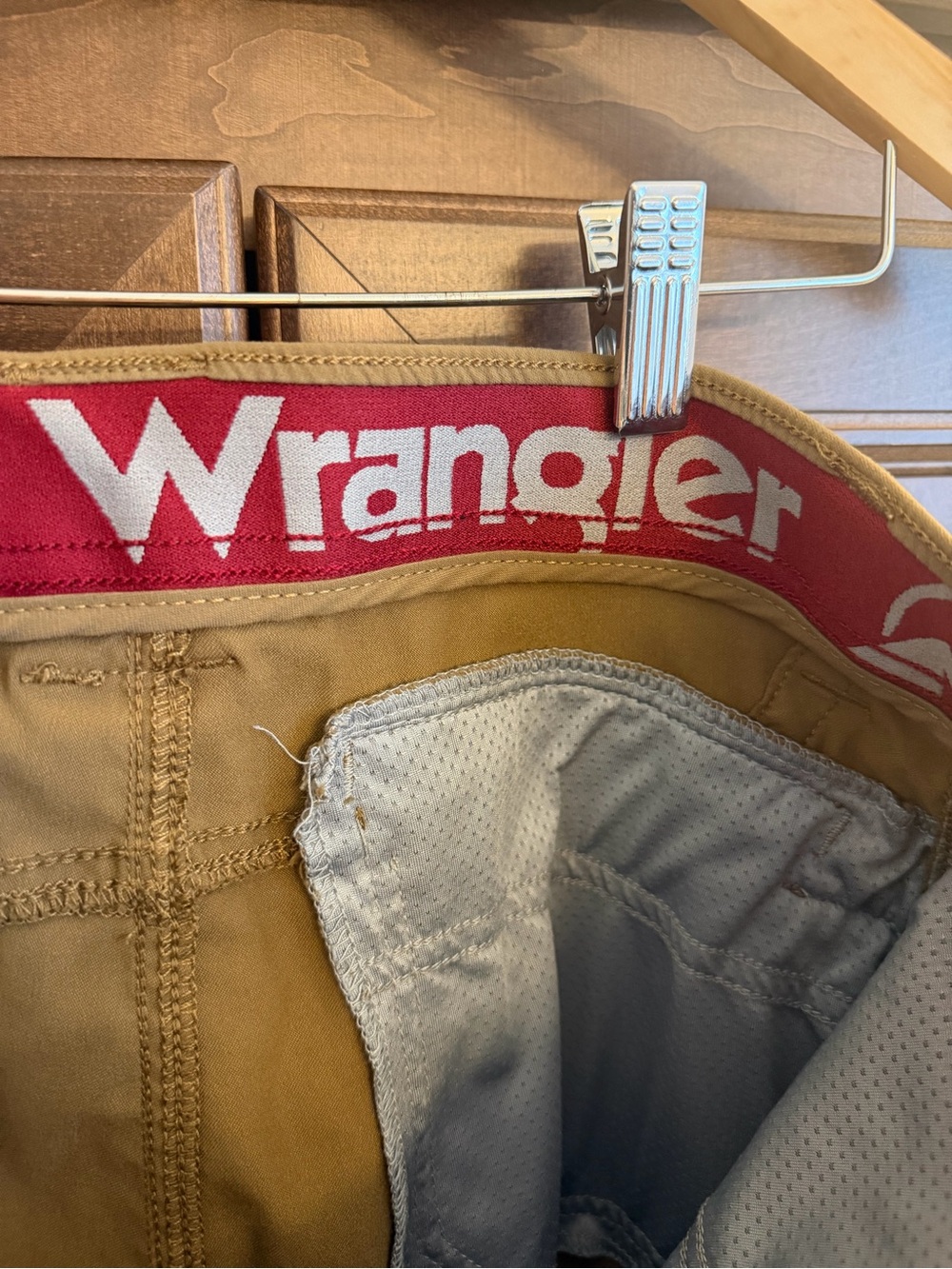 Wrangler Men's Khaki Cargo Pants - Picture 5 of 5